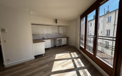 T3 lumineux avec ascenseur – Métro à 2 pas!
